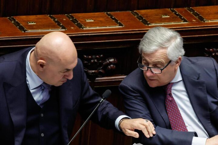 Tajani e Crosetto: dialogo necessario dopo le dichiarazioni di Trump su Meloni