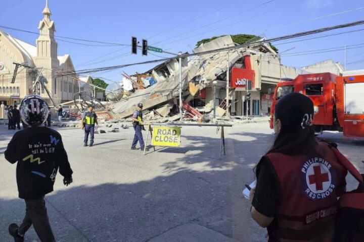 Terremoto di magnitudo 7.8 nelle Filippine: tre morti e allerta tsunami attivata