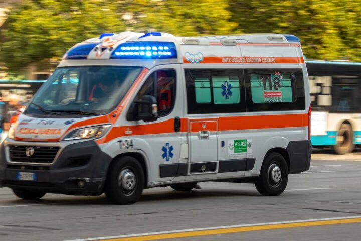 Tragedia ad Avellino: un bambino di 10 anni muore in incidente con jeep