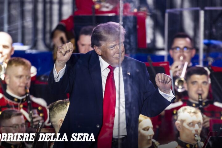 Trump celebra i 250 anni degli Stati Uniti a Washington: «Dobbiamo sconfiggere di nuovo il comunismo»