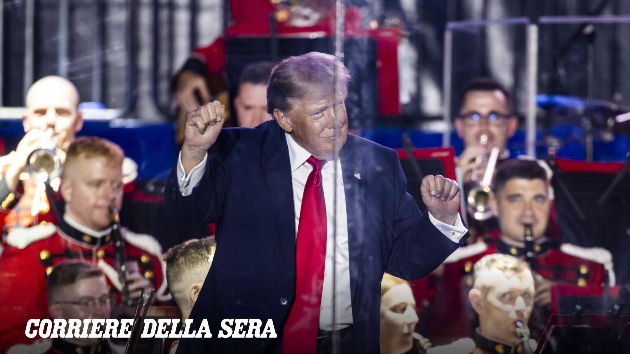 Trump celebra i 250 anni degli Stati Uniti a Washington: «Dobbiamo sconfiggere di nuovo il comunismo»