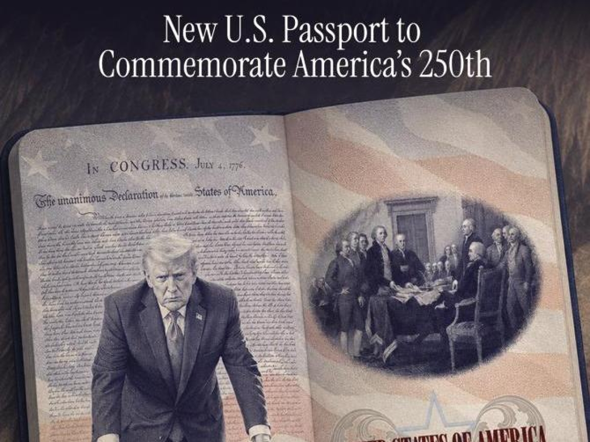Trump presenta un passaporto patriottico su Truth Social: «Siete i benvenuti, ma fate i bravi»