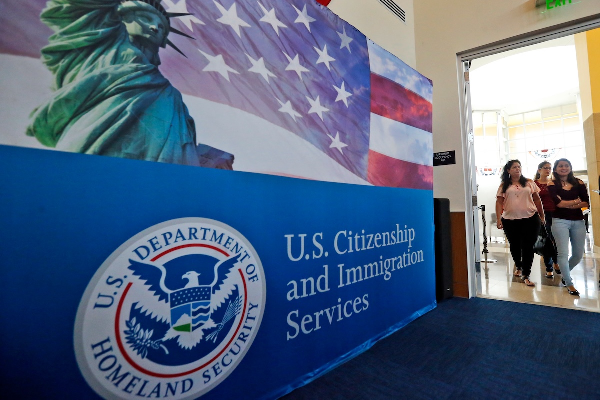 Un giudice statunitense dichiara illegale la tassa di Trump da 100mila dollari sui visti H-1B