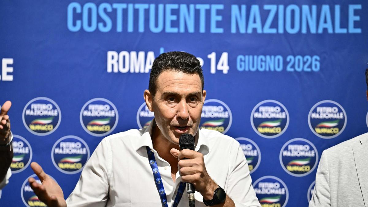 Vannacci al costituente di Futuro Nazionale: “Siamo la feccia e ne siamo orgogliosi”
