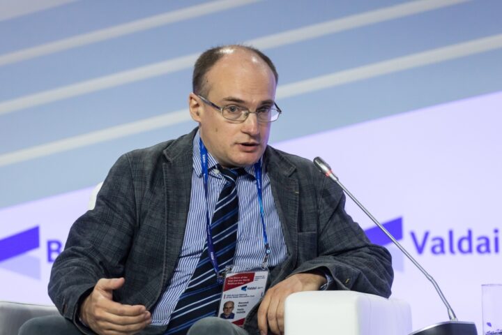 Vasily Kashin: «Mosca e Kiev, la crisi potrebbe durare anni e ora è pareggio»