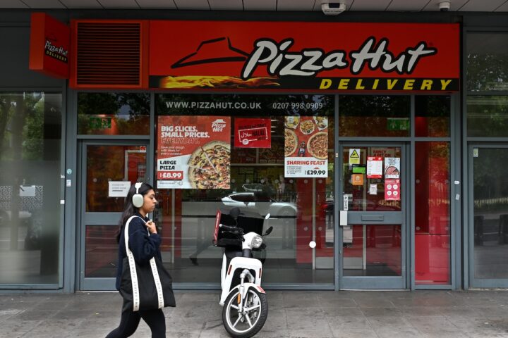 Yum! Brands vende Pizza Hut a LongeRange Capital per 1,5 miliardi di dollari