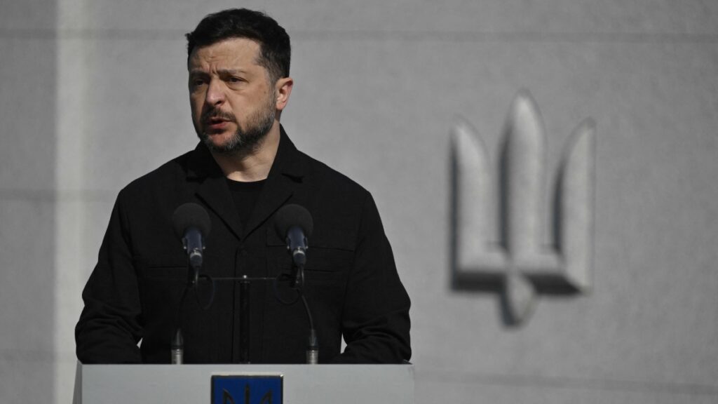 Zelensky si sente forte e cerca mediatori europei per le iniziative diplomatiche
