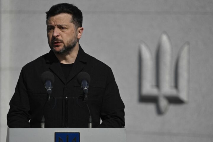 Zelensky si sente forte e cerca mediatori europei per le iniziative diplomatiche