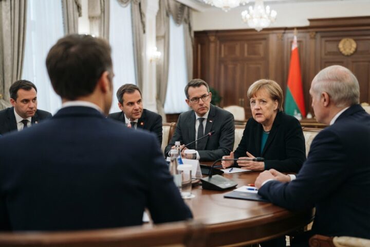 Francia, Germania, Austria e Svizzera a Minsk per scongiurare l’ingresso bielorusso nella guerra contro l’Ucraina