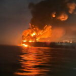La Grande Truffa della Bandiera: Mosca ripulisce le petroliere sanzionate in alto mare
