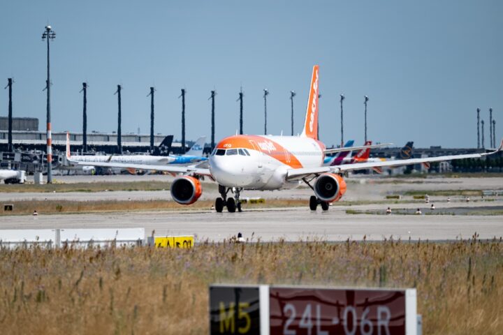 Accordo di principio per l'acquisizione di EasyJet da parte di Castlelake per 5,2 miliardi di sterline