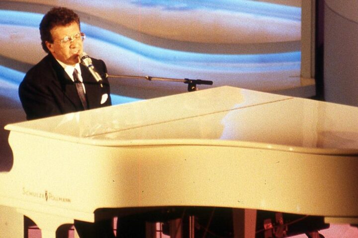 Addio a Peppino di Capri, icona della musica italiana e voce di generazioni