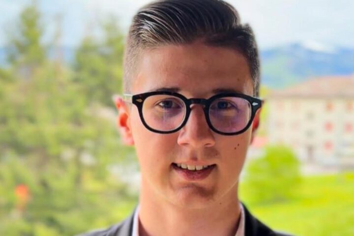Adriano Cappellari indagato per incendio e calunnia dopo falsa denuncia di attentato a Enego