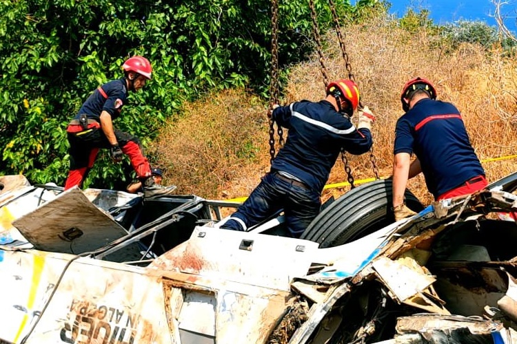Algeria, incidente autobus: almeno 25 morti e 44 feriti vicino a Boumerdès