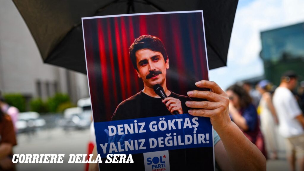 Arrestato il comico Deniz Göktas per insulti a Erdogan in Turchia