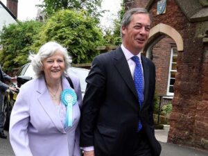 Arrestato un uomo per l'omicidio dell'ex deputata britannica ann widdecombe, la polizia esclude movente politico