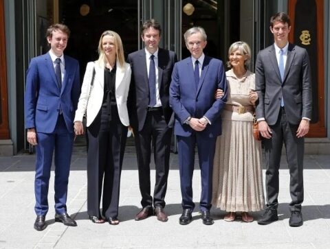 Bernard Arnault riduce i dividendi ai figli, tensioni nella famiglia LVMH?