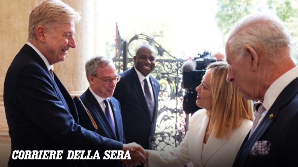 Cambio al Buckingham Palace: Sir Clive Alderton lascia nel 2027, riassumendo il suo ruolo storico al fianco di re Carlo