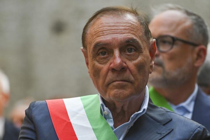 Clemente Mastella rivela di essere malato: "Pregate per me"