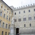 Consiglio di Mps respinge l'offerta di Intesa Sanpaolo, valuta fusione con Banco Bpm