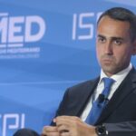 Di Maio torna alla Camera come rappresentante Ue nel Golfo e riceve elogi bipartisan