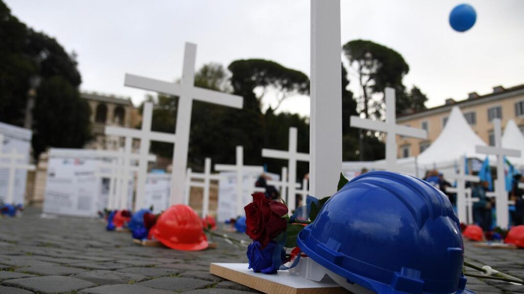 Due incidenti mortali sul lavoro a Roma: un 18enne e un 47enne perdono la vita