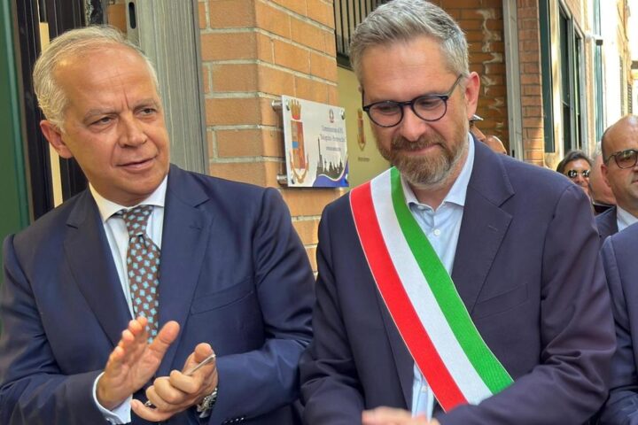 Duello tra Piantedosi e Lepore: sottovalutati i rischi legati al presidio a Bologna
