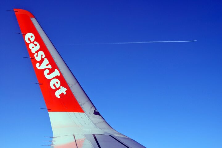 EasyJet accetta l'offerta di acquisto di Apollo, superando quella di Castlelake