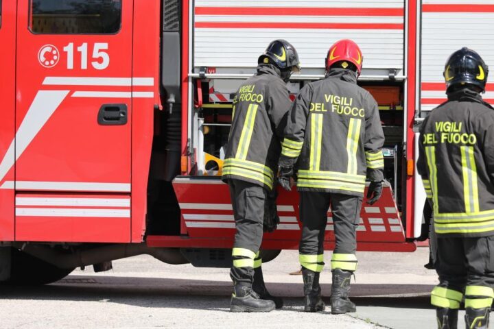 Esplosione nella fabbrica di fuochi d'artificio a Borgorose: madre e figlio morti, un ferito grave