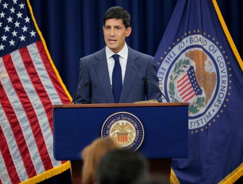 Fed mantiene invariati i tassi di interesse, inflazione ancora elevata