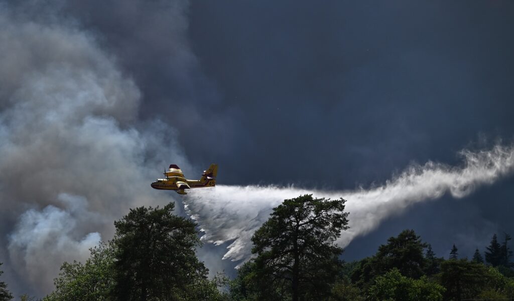 Francia e Spagna in difficoltà per la mancanza di Canadair durante incendi devastanti