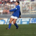 Franco Baresi, un capitano leggendario del Milan, lascia un'eredità di valori perduti nel calcio