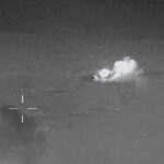 Gli Stati Uniti bombardano l'Iran in risposta agli attacchi contro petroliere nello stretto di Hormuz