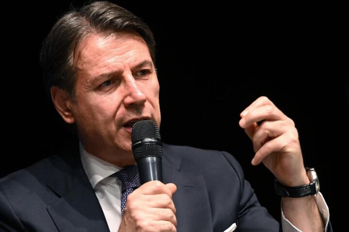 I problemi di Giuseppe Conte e il futuro del simbolo M5S in vista della kermesse Nova