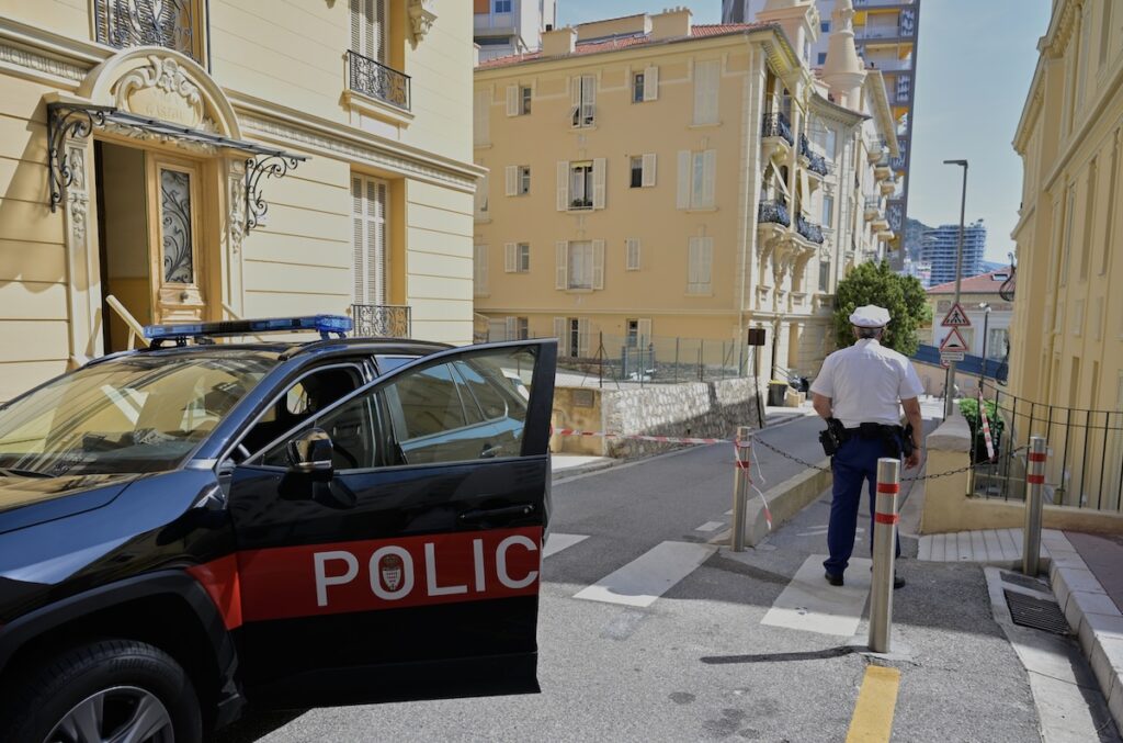Identificata una persona accusata dell’attentato contro un oligarca ucraino a Monaco