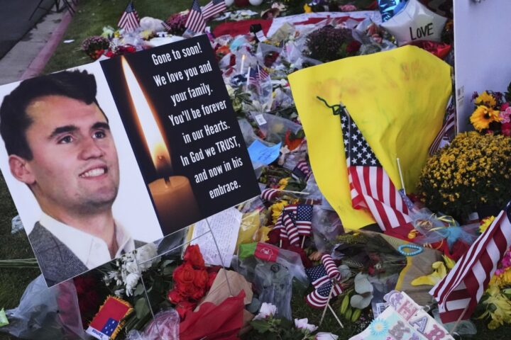 Il coinquilino del killer di Charlie Kirk: «Piangeva e confessava di rimpiangere l'omicidio»