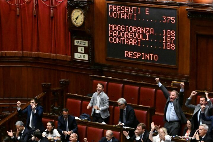 Il dilemma della legge elettorale: sceglierà il popolo o rafforzerà i partiti?