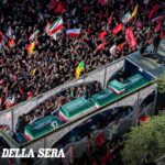 Il funerale di Ali Khamenei si conclude a Mashhad dopo sei giorni di cerimonie funebri