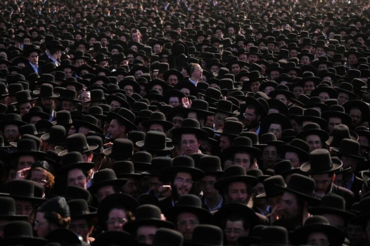 Il governo Netanyahu accelera l'approvazione di leggi controverse prima delle elezioni del 27 ottobre