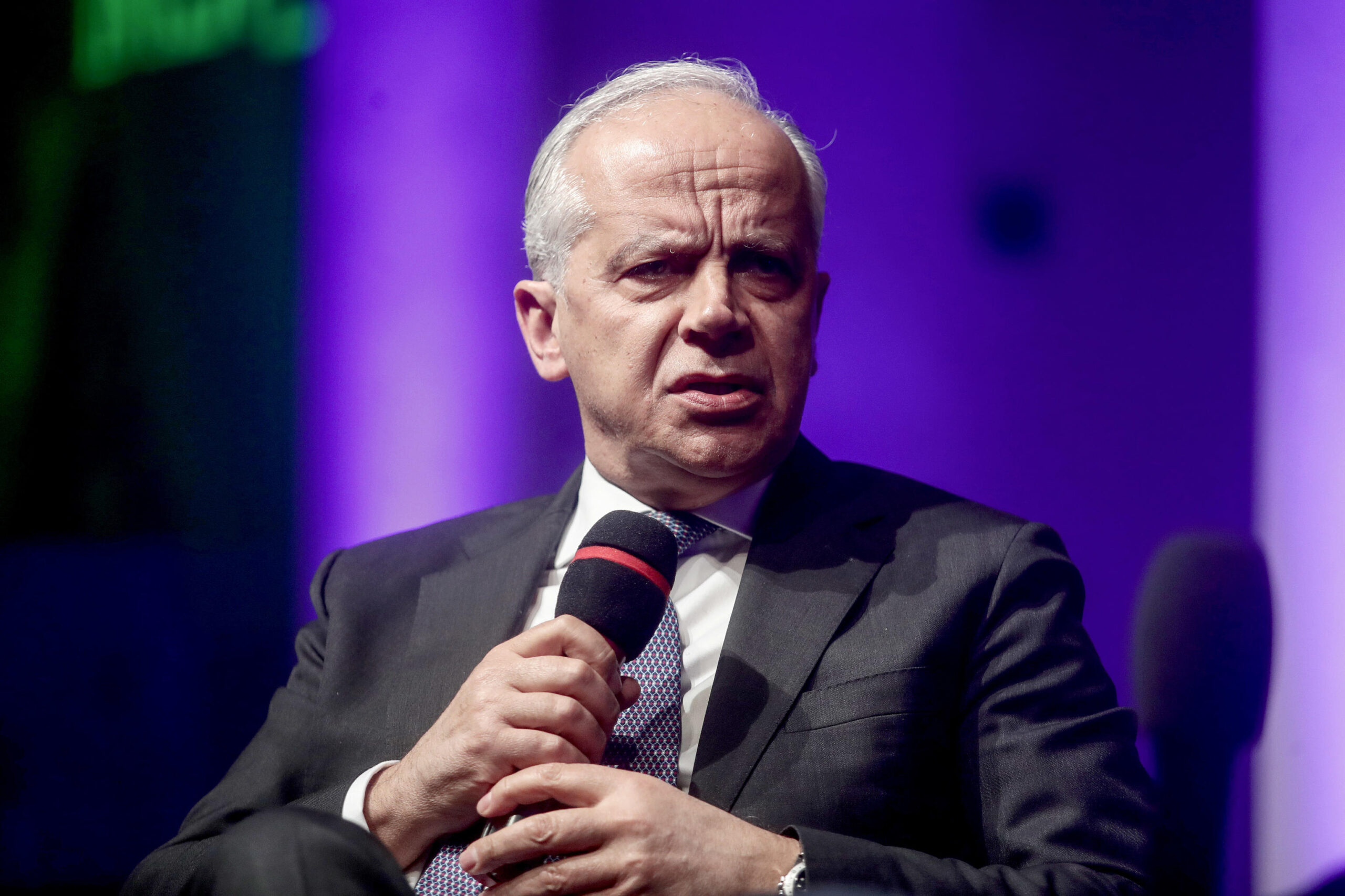 Il ministro Piantedosi: «In Italia non esiste uno Stato di polizia»