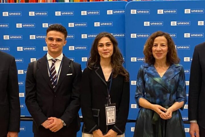 Il modello educativo italiano si afferma all'Unesco con la partecipazione degli studenti al summit di Parigi