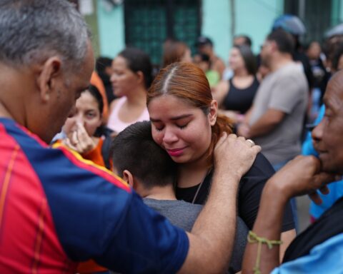 Il numero delle vittime dei terremoti in Venezuela raggiunge 2.645, tra cui 16 italiani