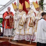 Il nuovo scisma dei lefebvriani divide la Chiesa: quattro vescovi consacrati senza mandato papale a Econe