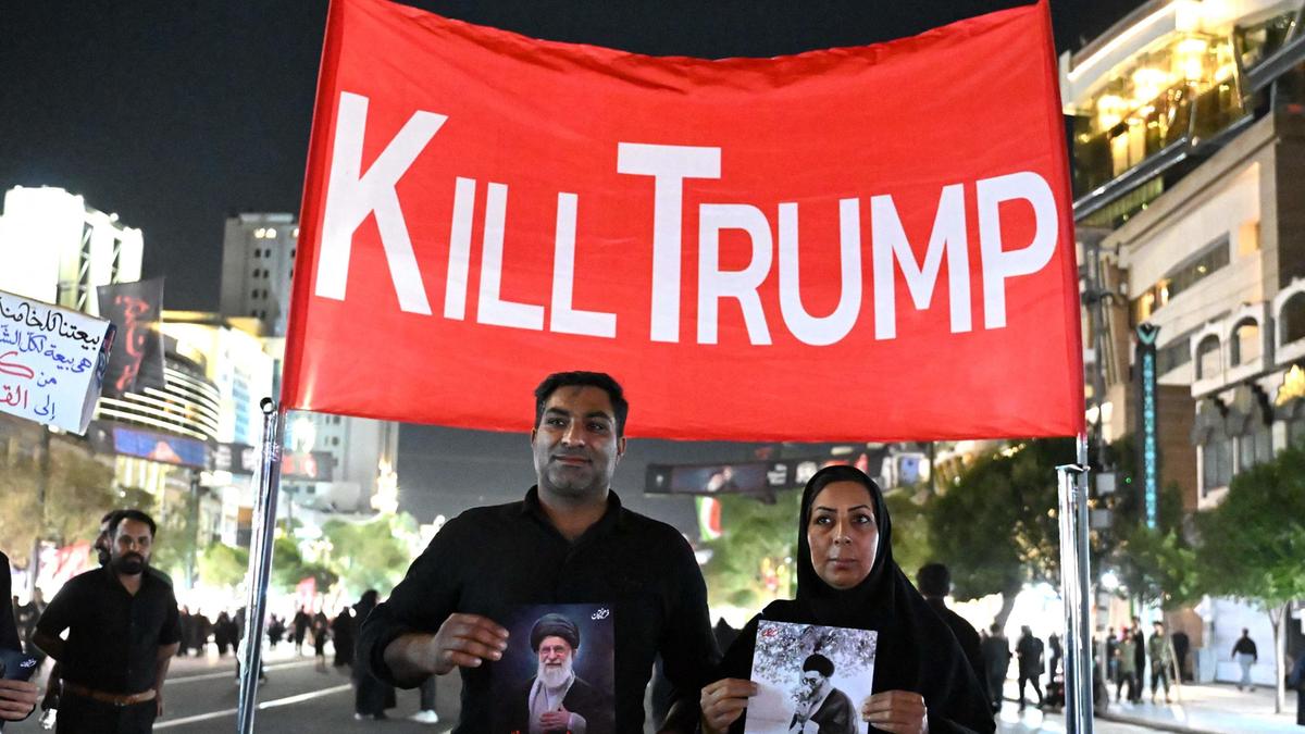 Il piano dell'Iran per assassinare Trump: allerta dai servizi segreti israeliani