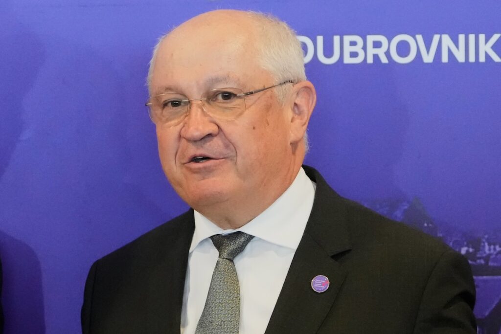 Il primo ministro moldavo si dimette dopo uno scandalo di corruzione che coinvolge la presidente