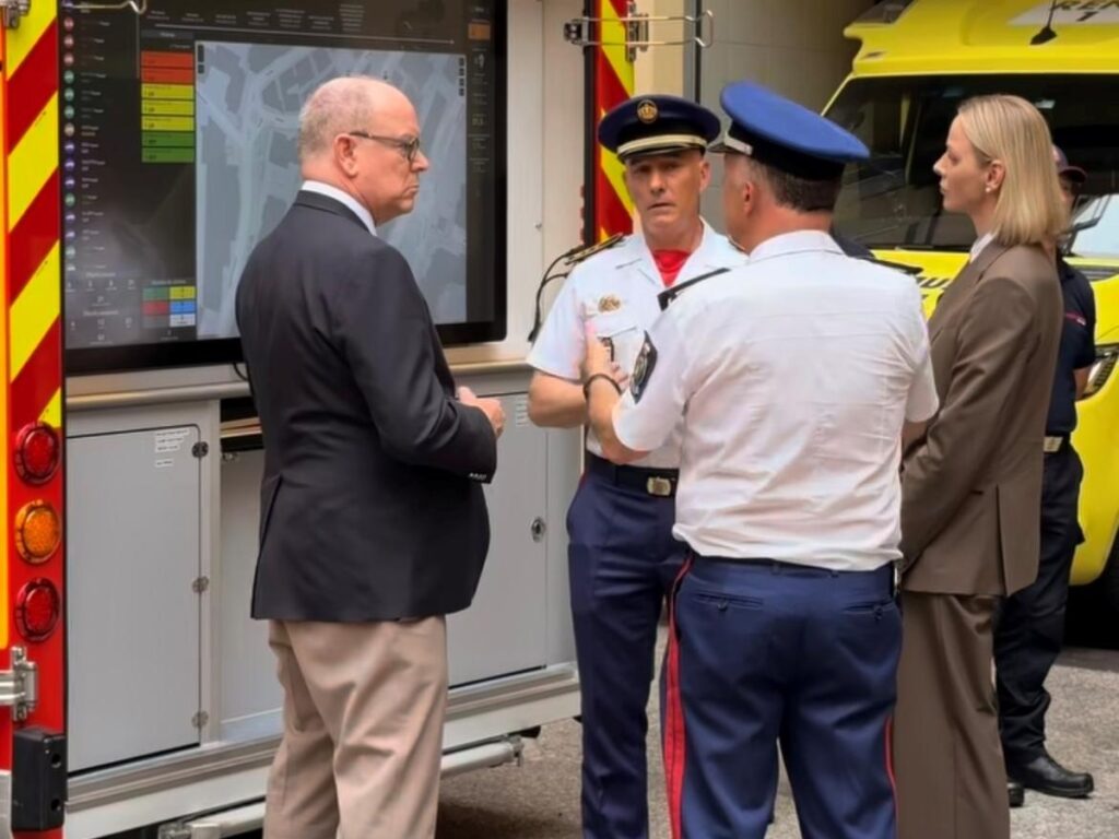 Il principe Alberto e Charlène incontrano i vertici della sicurezza dopo l'esplosione a Monaco