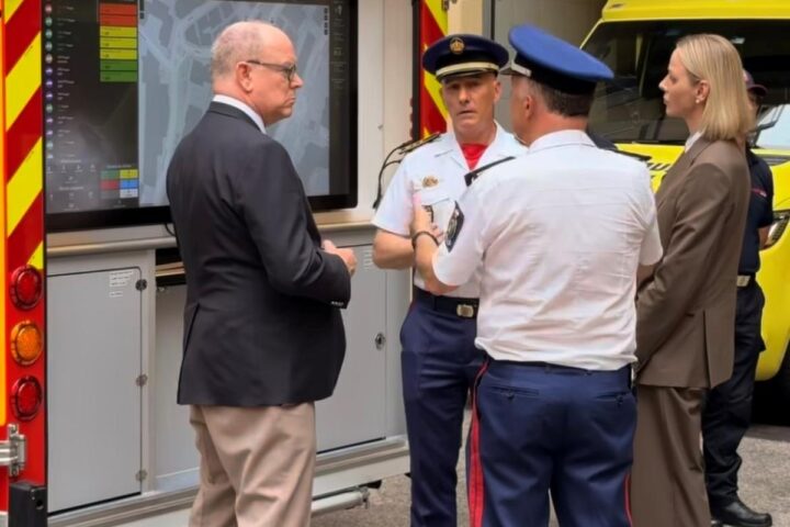 Il principe Alberto e Charlène incontrano i vertici della sicurezza dopo l'esplosione a Monaco