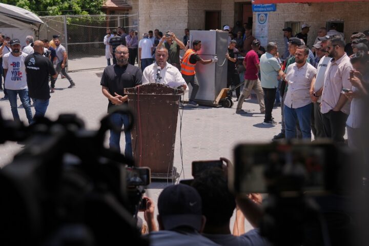 Il ritiro di Hamas dal governo di Gaza e le sue implicazioni per la pace regionale