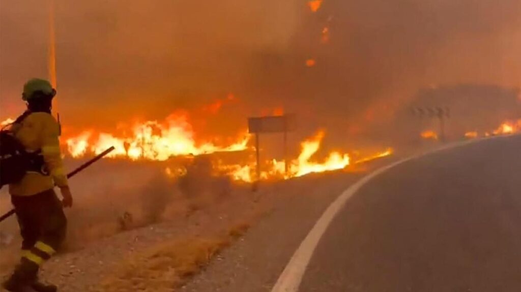 Incendio in Andalusia provoca dodici morti e 23 dispersi, regione in lutto