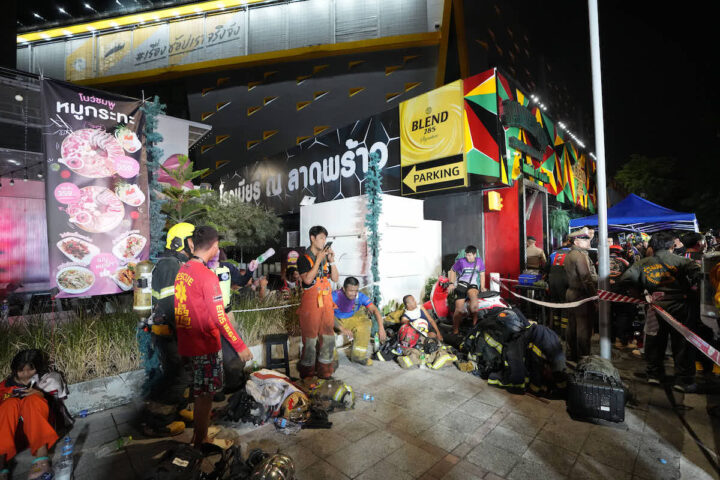 Incendio in un bar a Bangkok: almeno 27 morti e molte persone disperse